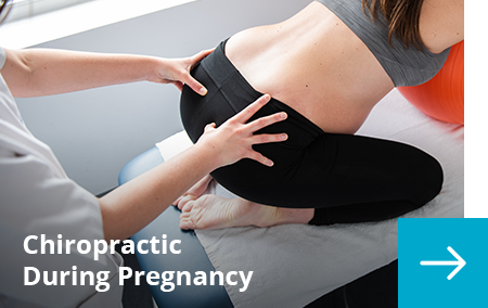 pregnant women receiving Chiropractic Treatment